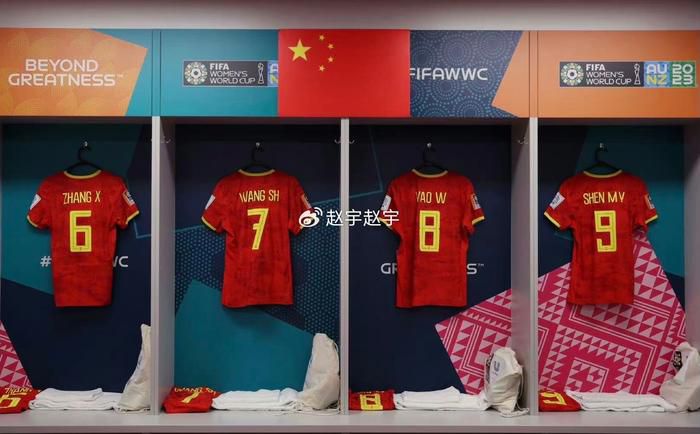 国产精品人人爱一区二区白浆