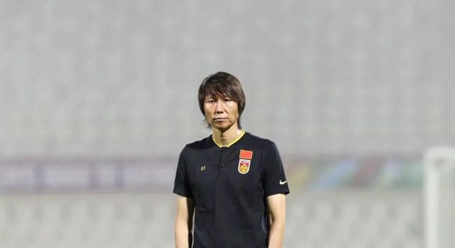 纲手鸣人泉水之战